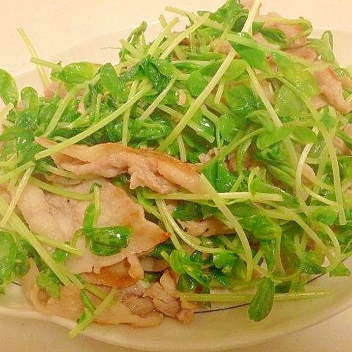 豚こまと豆苗のレモン炒め